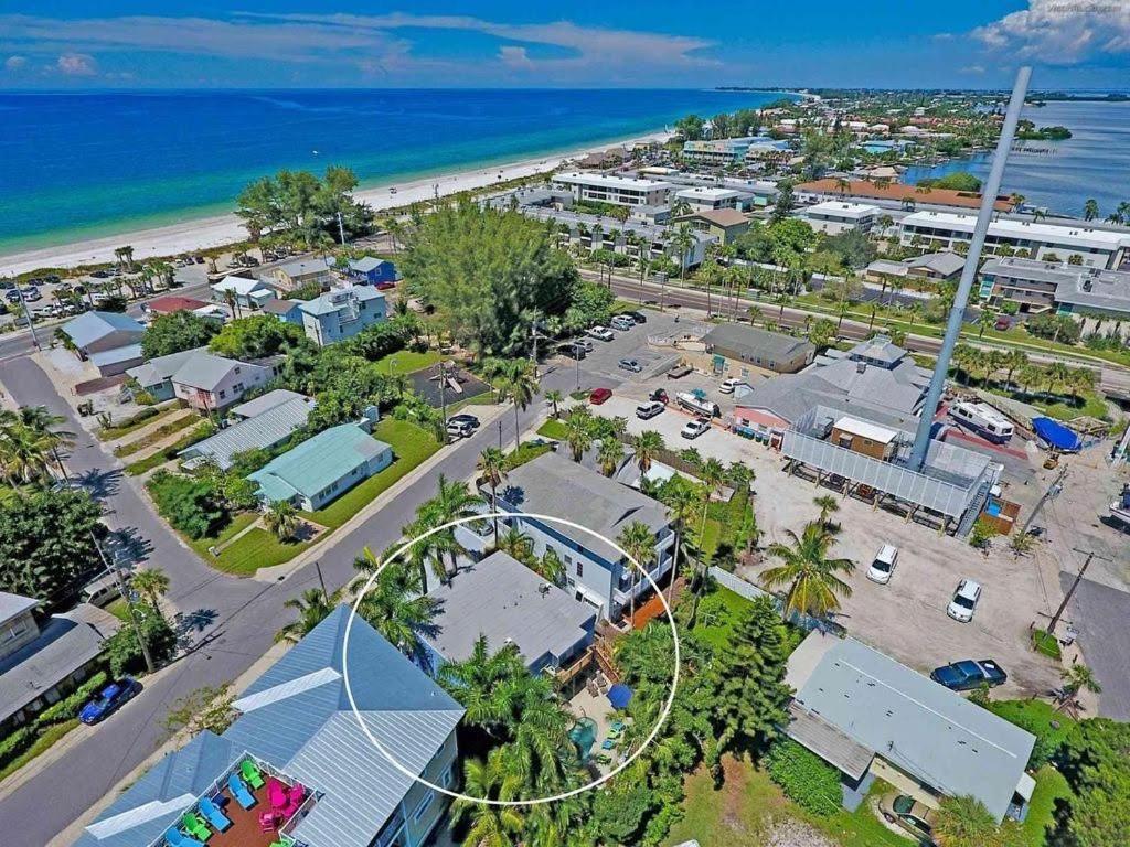 Beach Getaway Pool Condo Between The Island Marina And Beach Bradenton Beach Exterior photo