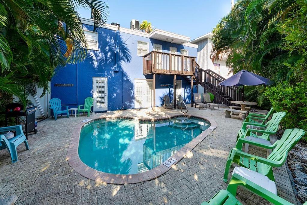 Beach Getaway Pool Condo Between The Island Marina And Beach Bradenton Beach Exterior photo